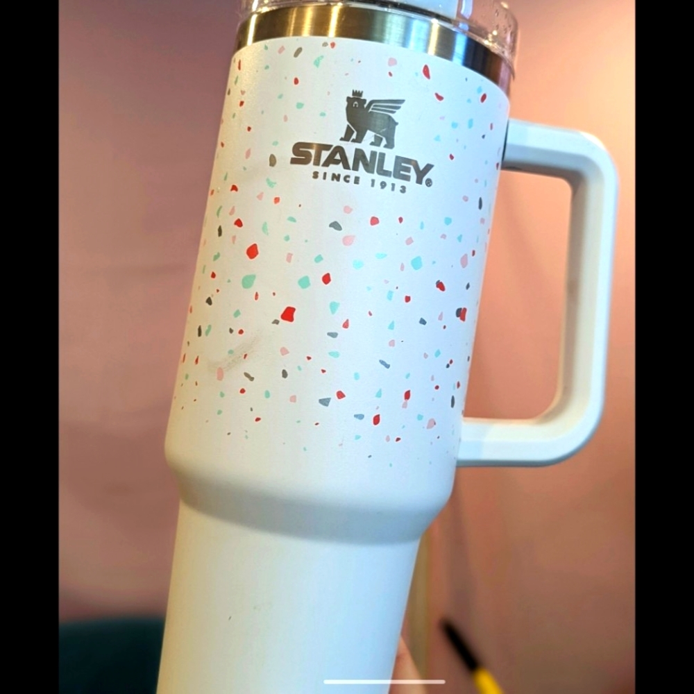 RARE Stanley White Terrazzo Confetti 40oz Tumbler Quencher